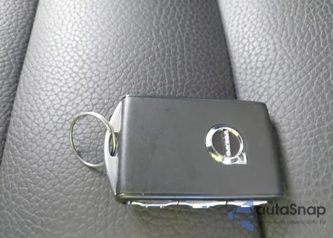 2024 Volvo Xc60 Recharge Plug-In Hybrid T8 Plus Dark Theme из США, поврежденный, VIN YV4H60DL6R1908690